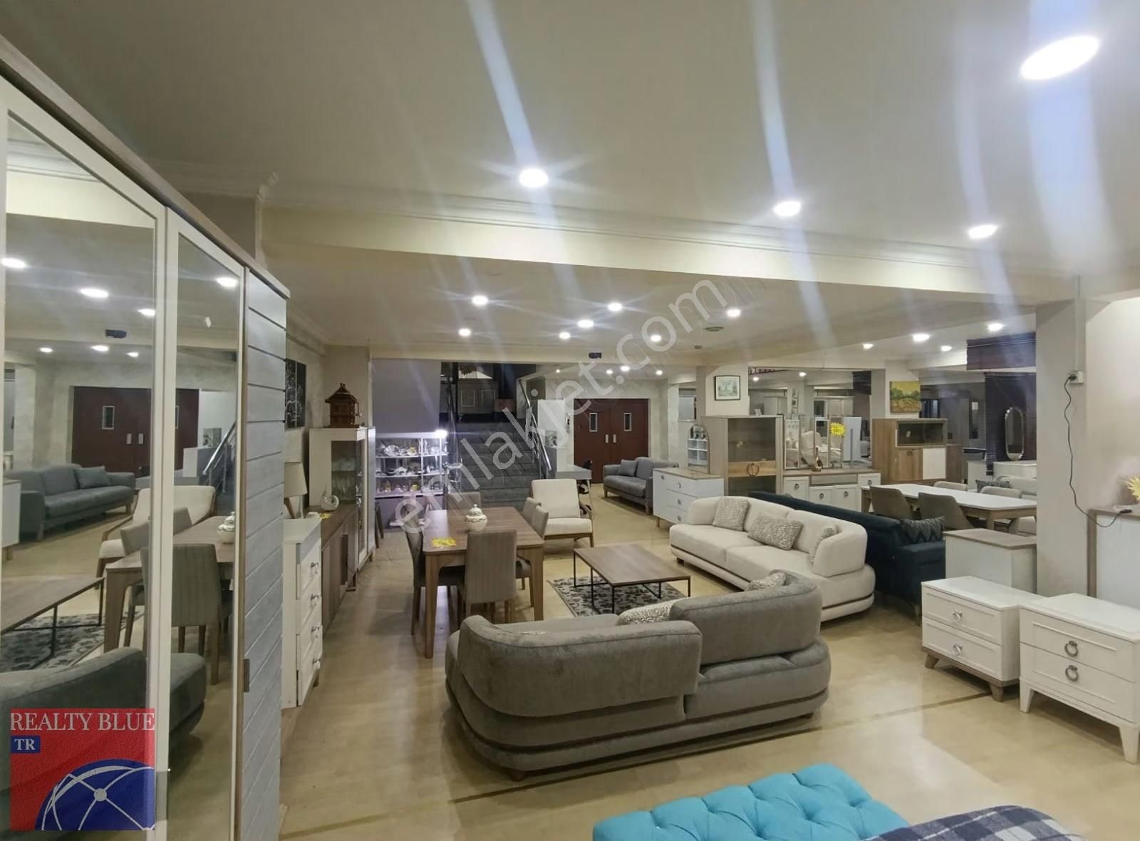 Sultanbeyli Sanayi Karşısında 2100 M2 Kiralık Plaza-depo - Görsel 7