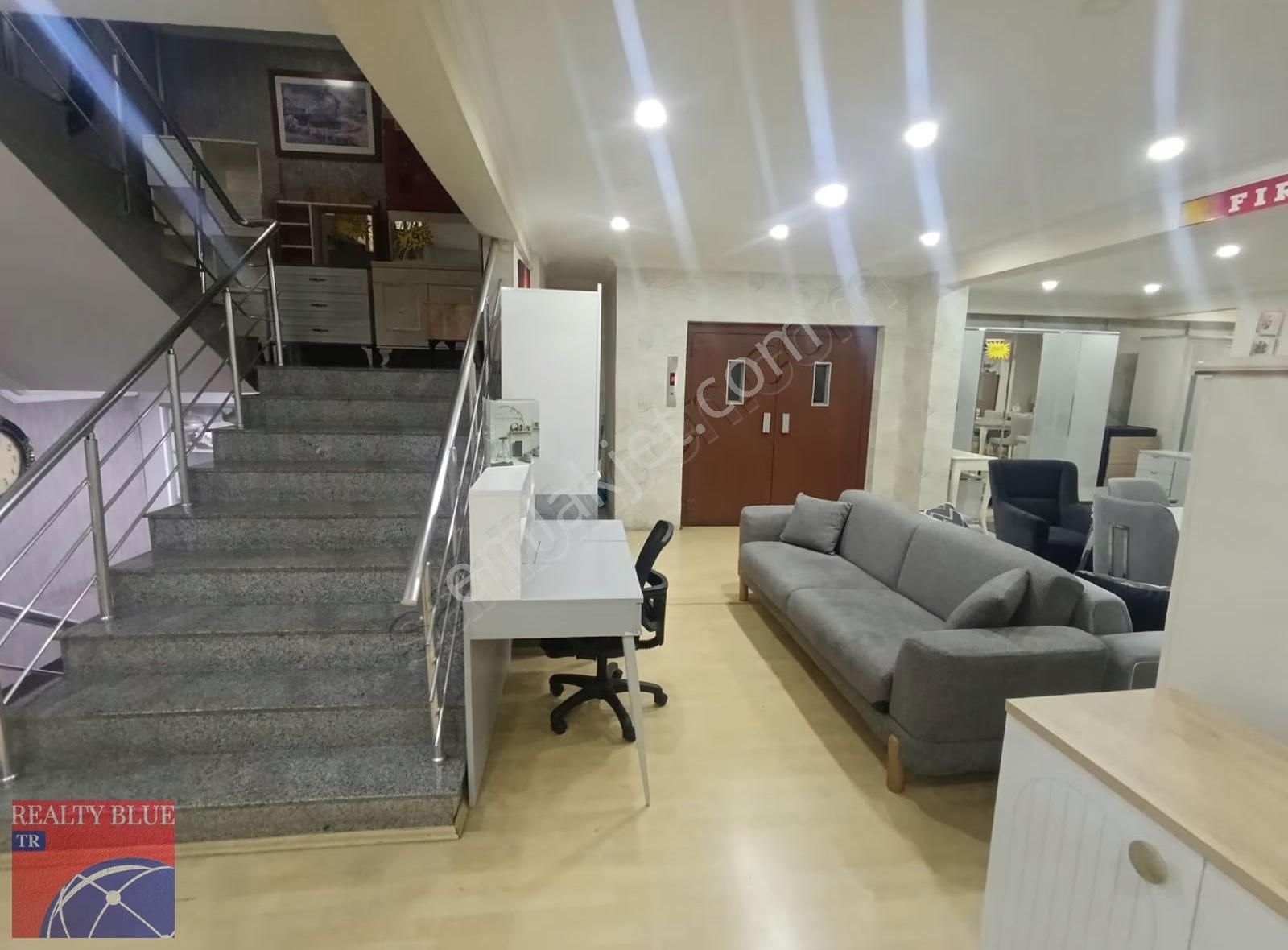 Sultanbeyli Sanayi Karşısında 2100 M2 Kiralık Plaza-depo - Görsel 16