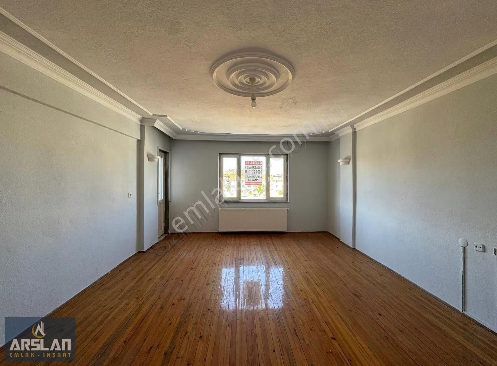 Arslan Emlak'tan İnegöl Süleymaniye Mah. De Kiralık 3 + 1 Daire