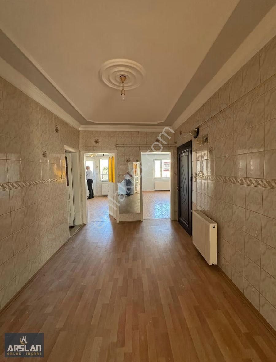 Arslan Emlak'tan İnegöl Süleymaniye Mah. De Kiralık 3 + 1 Daire - Görsel 2