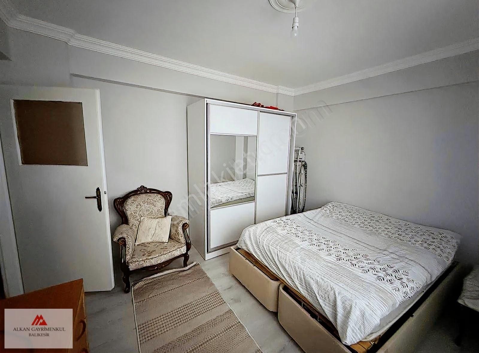 Bahçeli Evler Teknik Lise Caddesinde 2+1 Ful Eşyalı Daire - Görsel 18