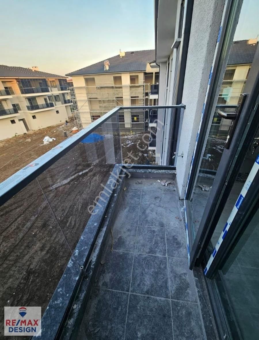 Remax Design Ofisinden Arifiye De Satılık Sıfır Daire - Görsel 2