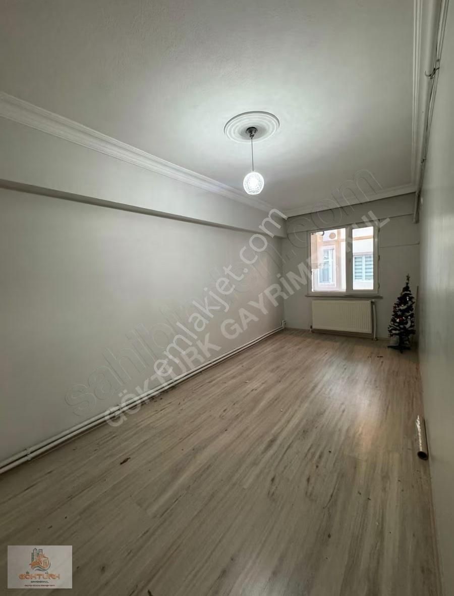 Reşadiye Mahallesi Satılık Daire 4+1 160 Metre - Görsel 2