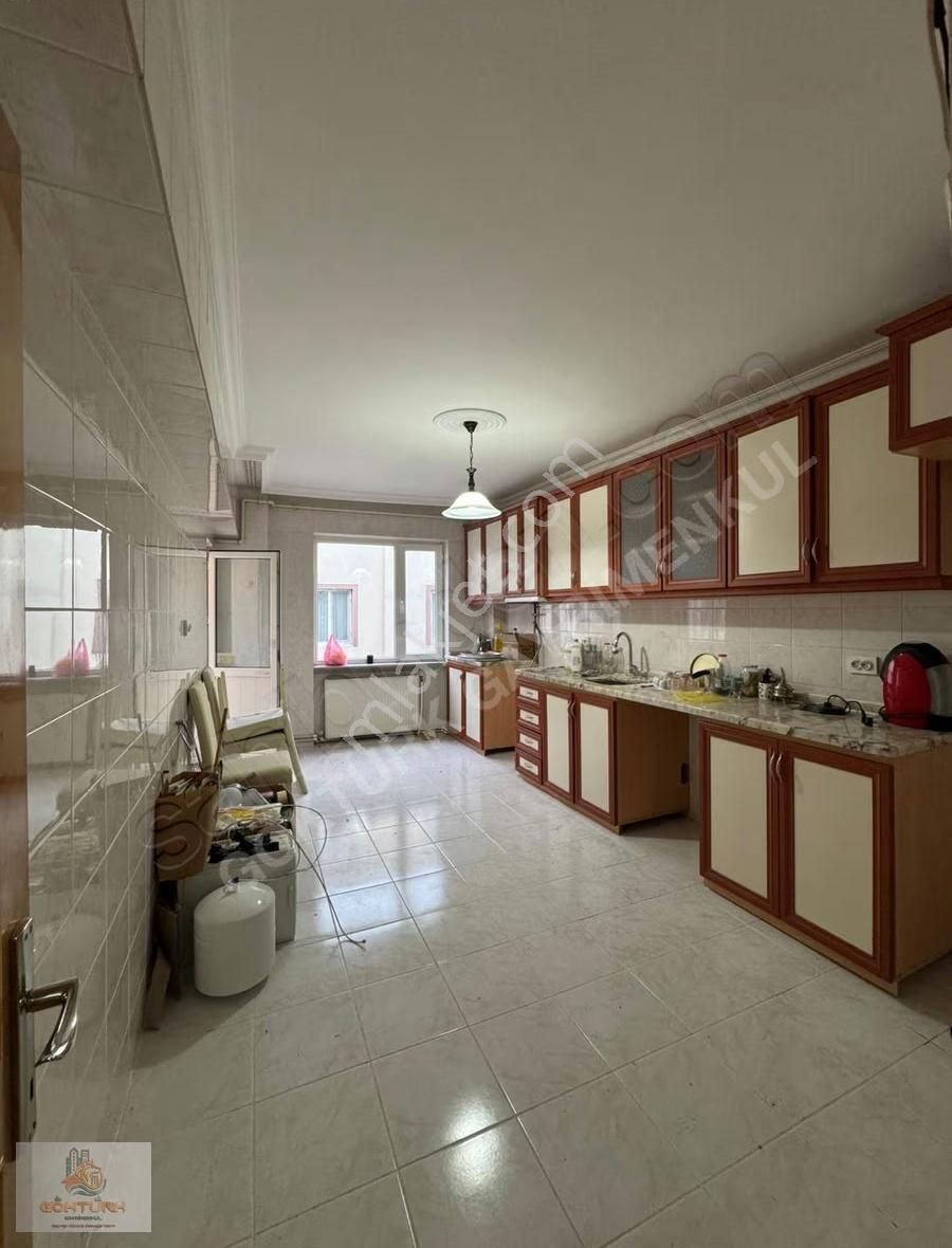 Reşadiye Mahallesi Satılık Daire 4+1 160 Metre - Görsel 4