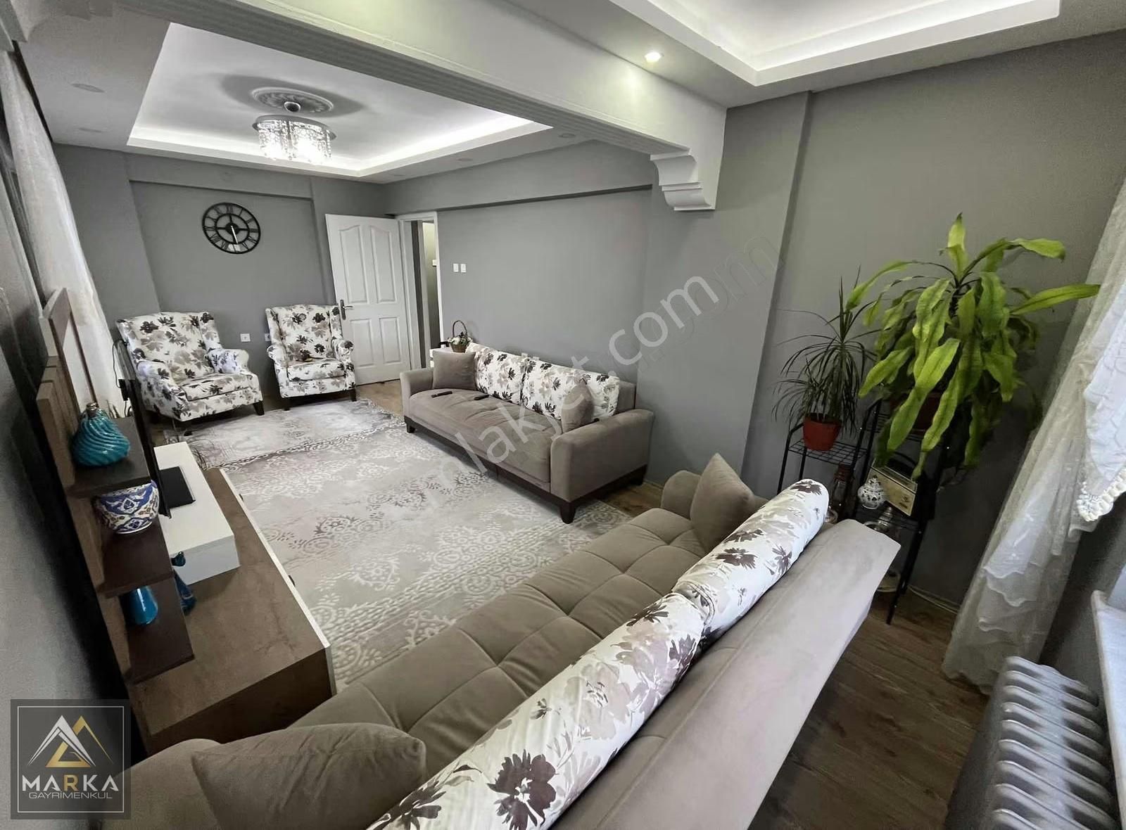 Marka'dan Atakent'te İçi Ful Yapılı Arakat Cadde Üstü 3+1 Daire - Görsel 12