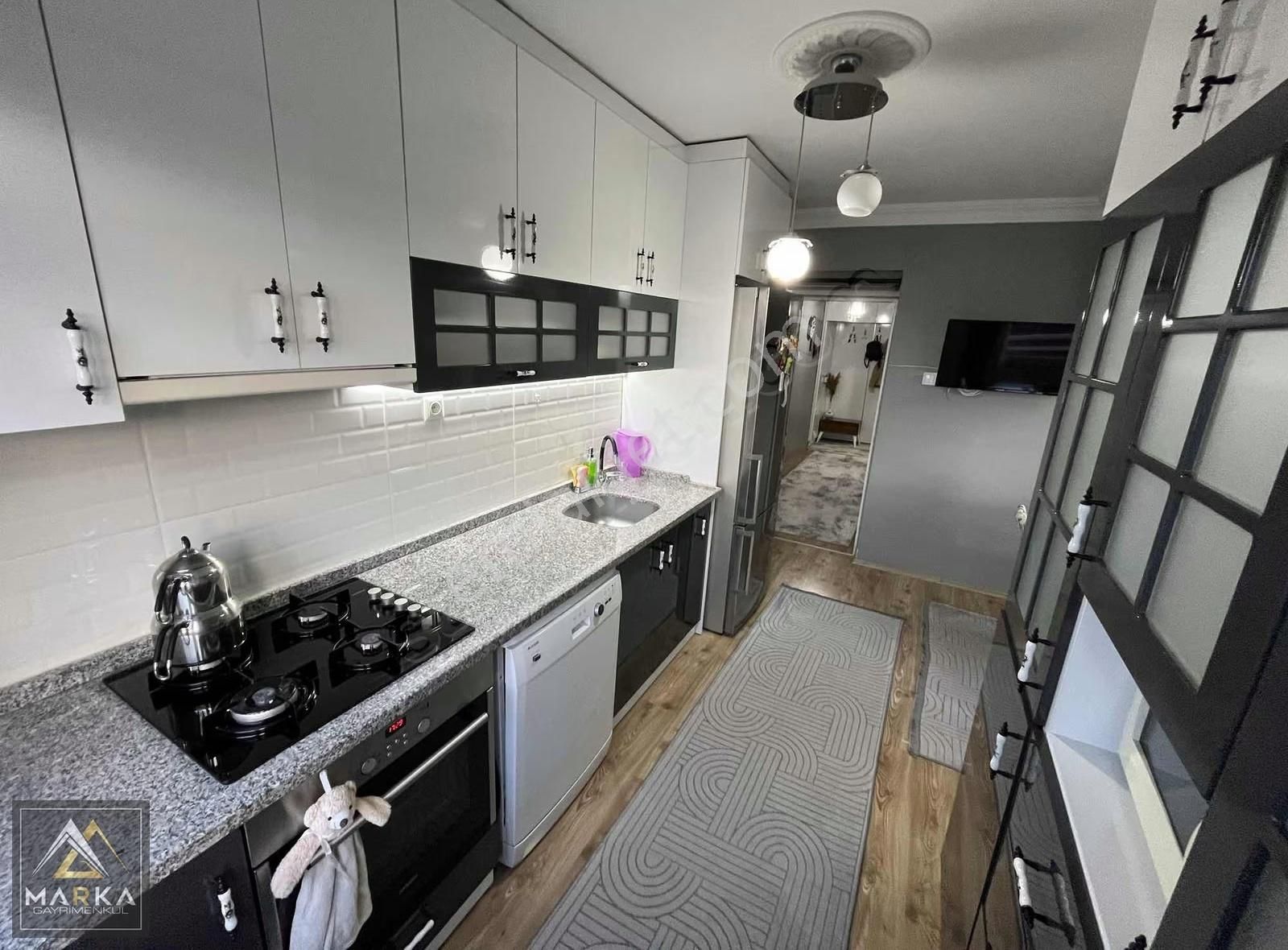 Marka'dan Atakent'te İçi Ful Yapılı Arakat Cadde Üstü 3+1 Daire - Görsel 30