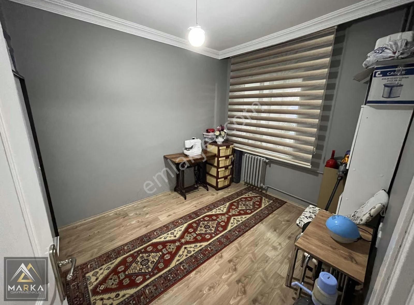 Marka'dan Atakent'te İçi Ful Yapılı Arakat Cadde Üstü 3+1 Daire - Görsel 31