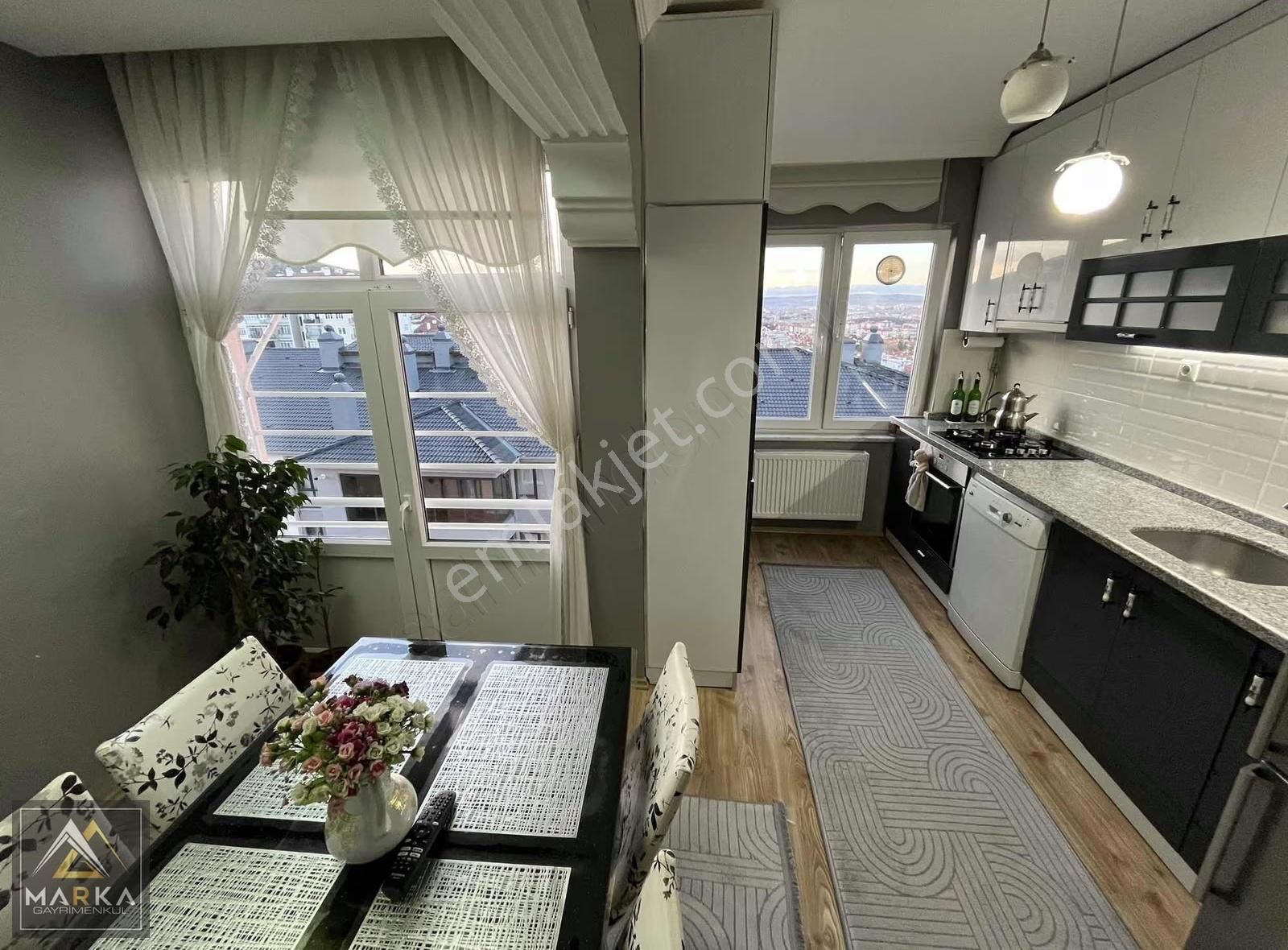 Marka'dan Atakent'te İçi Ful Yapılı Arakat Cadde Üstü 3+1 Daire - Görsel 5