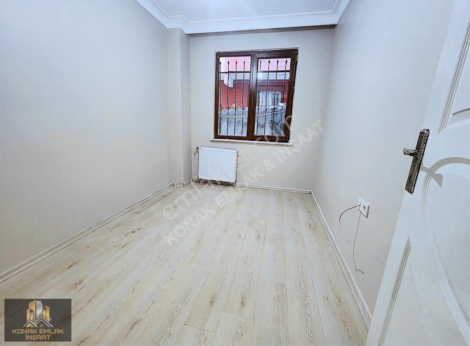 Konak Emlaktan Satılık 2+1 Giriş Katı Daire - Görsel 12