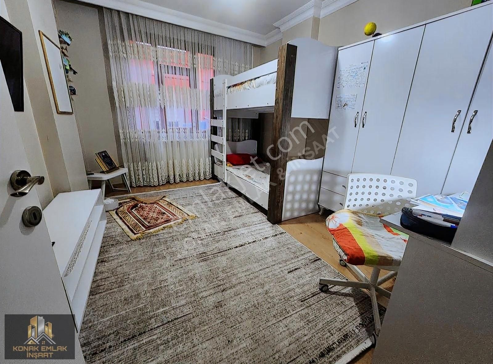 Satılık 2+1 Ön Cephe Tek Daire Uzeri 105m² Daire - Görsel 2