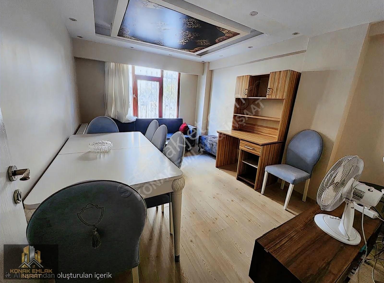 Konak'tan Satılık 1+1 Ön Cephe Giriş Katı Daire