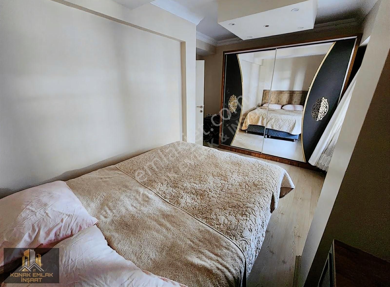 Konak'tan Satılık 1+1 Ön Cephe Giriş Katı Daire - Görsel 8