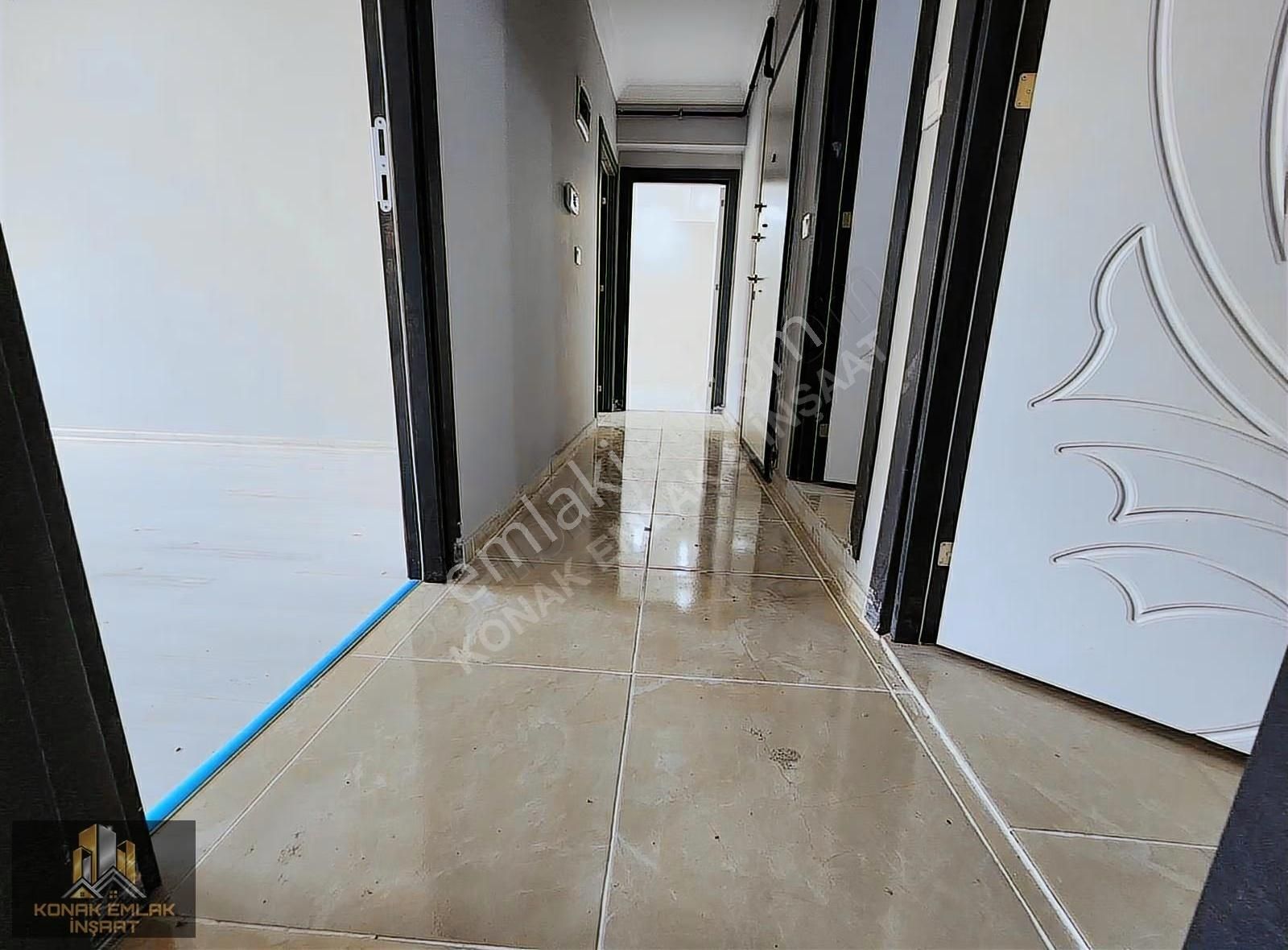 Satılık 2+1 Full Ön Cephe Ebeveyn Banyolu 1 Kat - Görsel 2