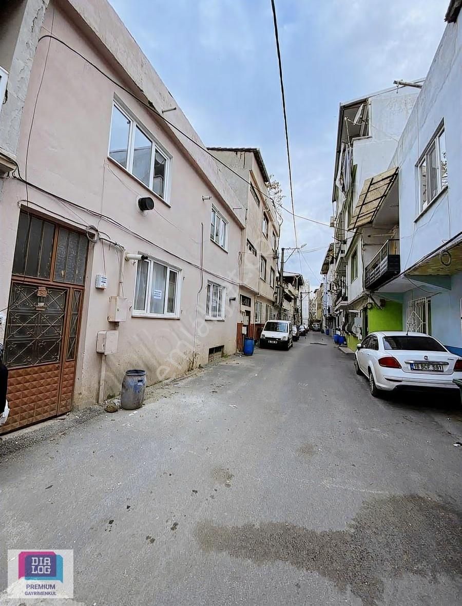 Alemdar Mahallesinde 2 Katlı Bina