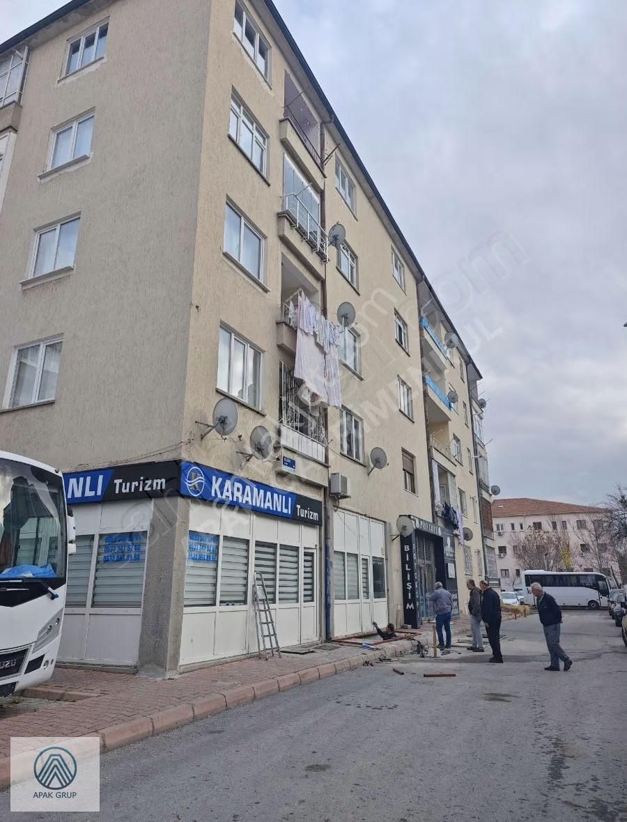 Şehrin Merkezinde Dıştan Giriş 70 M² Depo - Görsel 3