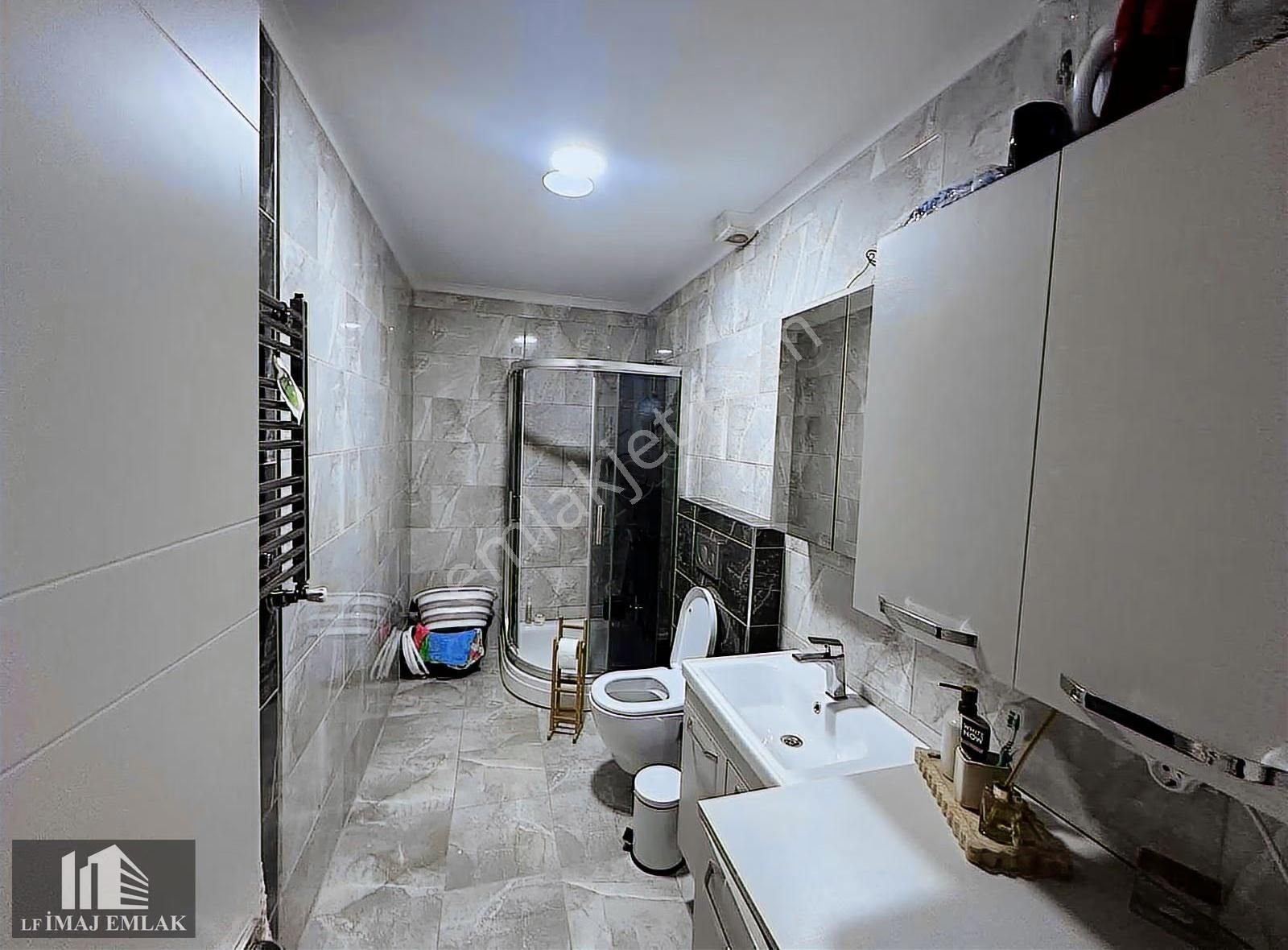 Altıntepe Emin Ali Paşa Cd 3.bina 3+1 120 M2 Net Yeni Bina