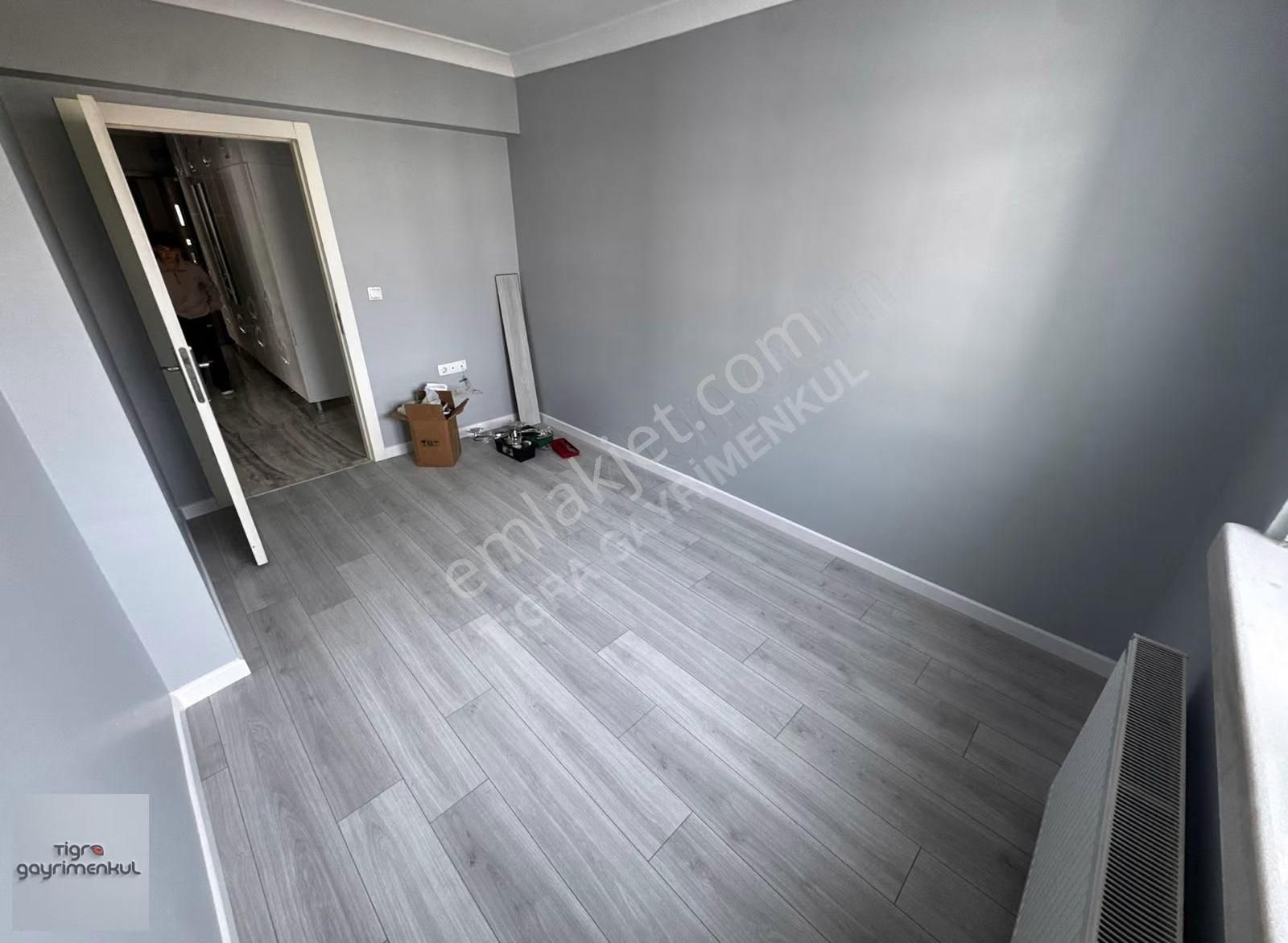 ▄tigra▄ege Mahallesi Cadde Yakını 3+1 Satılık Daire - Görsel 4