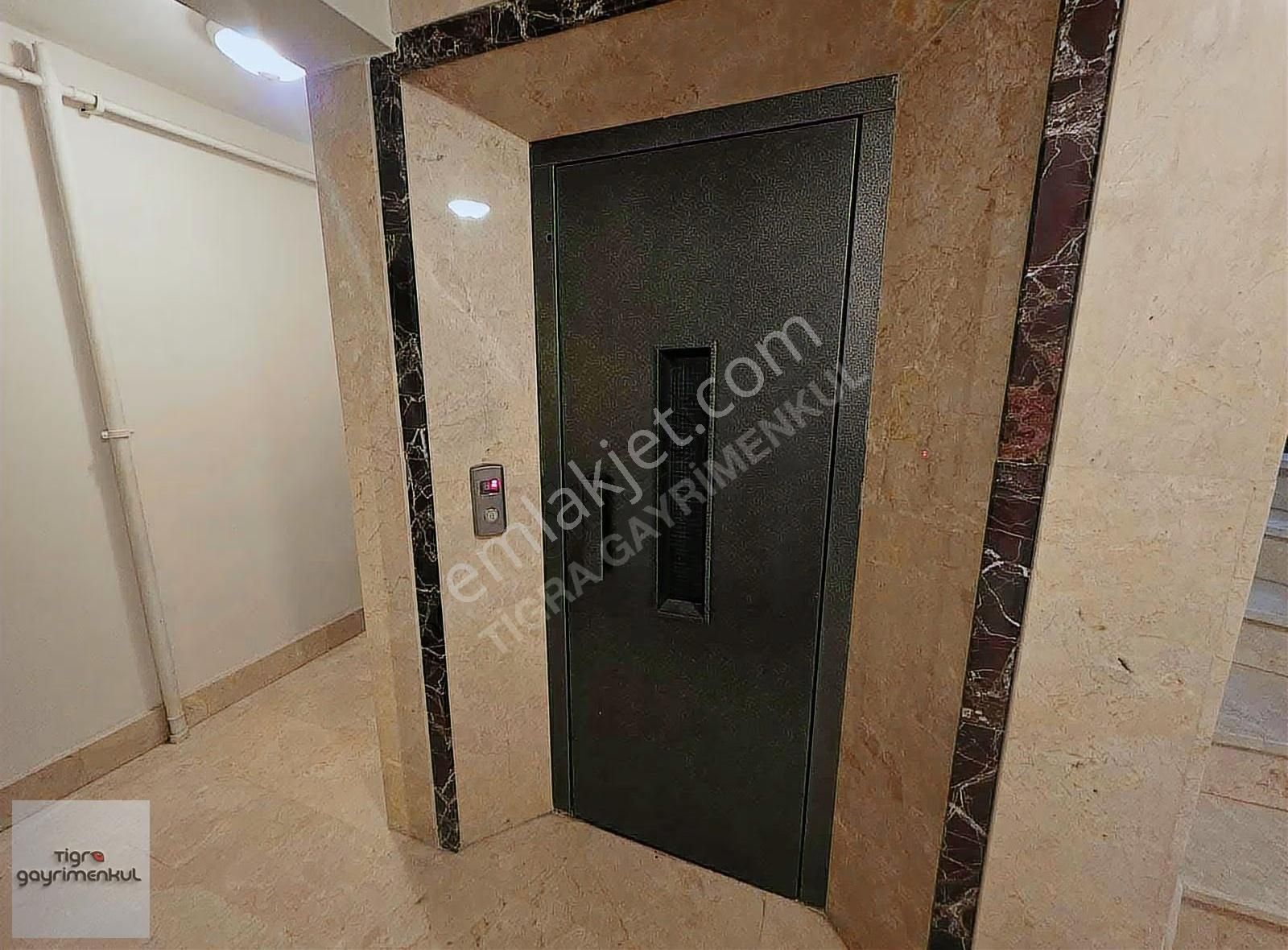 _tigra_ Aşıkpaşa Da Asansörlü İskanlı Teraslı 5+1 Dubleks Daire - Görsel 31