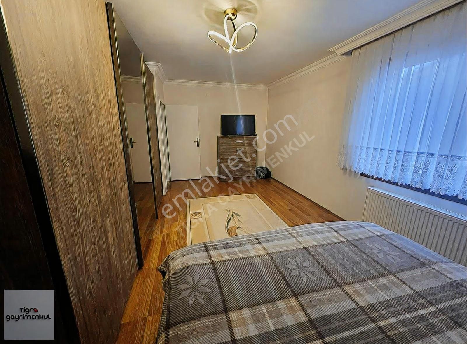 _tigra_ Aşıkpaşa Da Asansörlü İskanlı Teraslı 5+1 Dubleks Daire