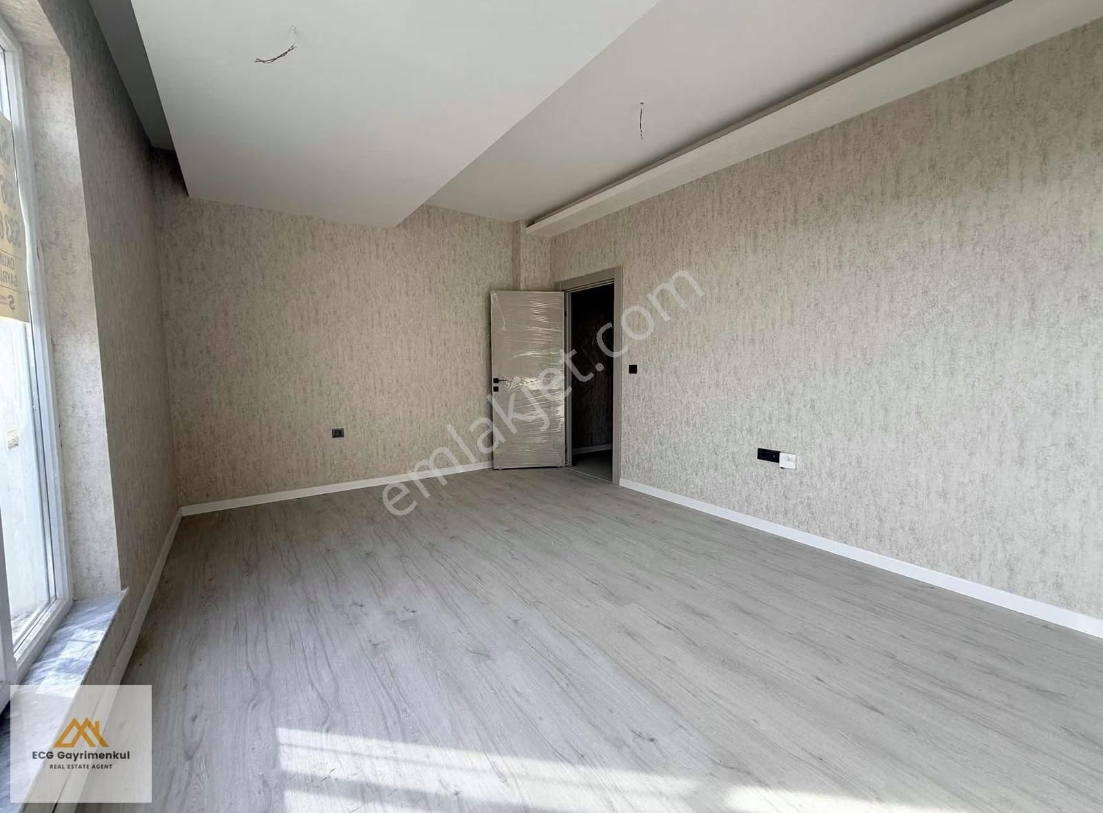 Ecg'den; Sıfır Asansörlü, K.otoparklı, Full 1+1 Fırsat Daire - Görsel 3