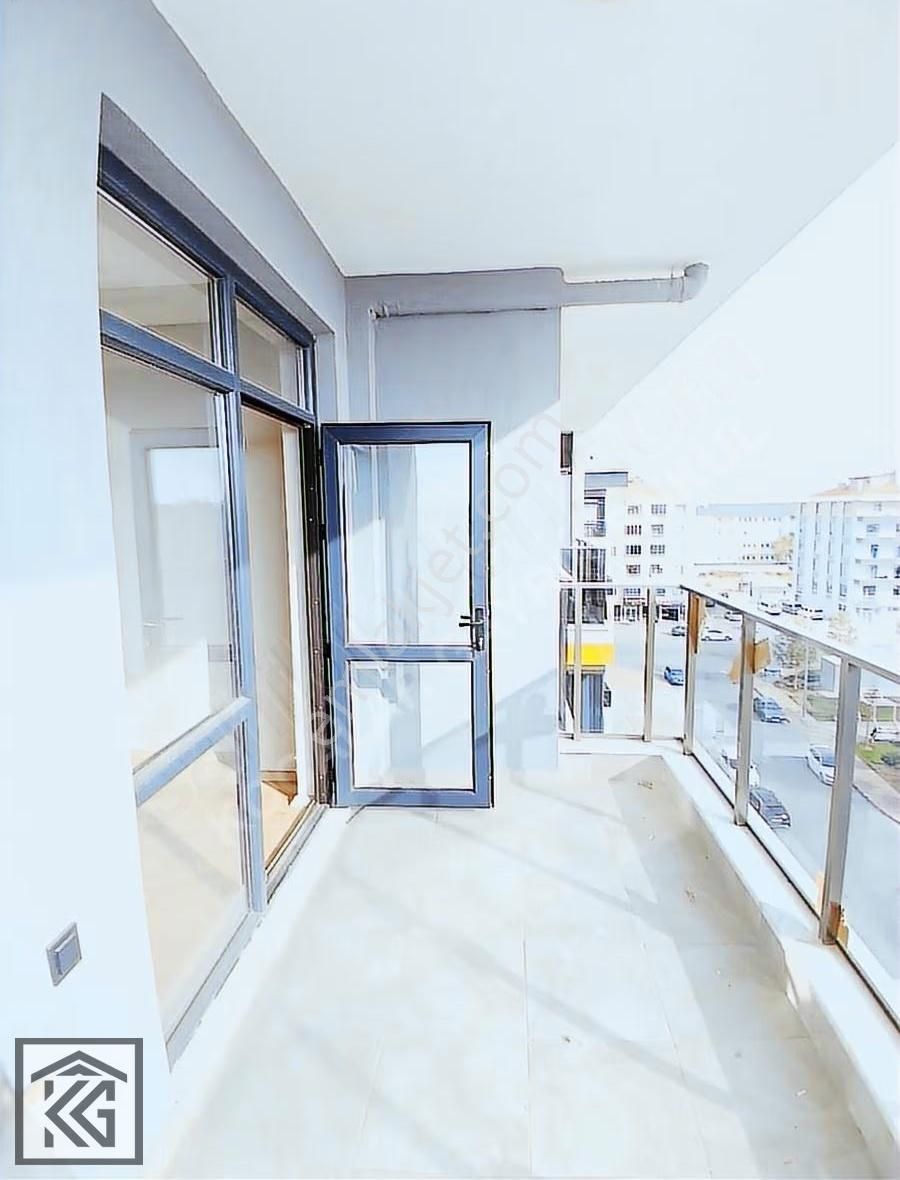 Kocalardan Mevlana Kültür Merkezi Karşısında Son Kat Geniş 2+1 - Görsel 21