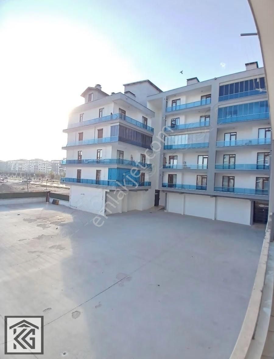 Kocalardan Adliye Şehir Hastanesi Karşısı Arakat 4+1 Geniş Daire - Görsel 4