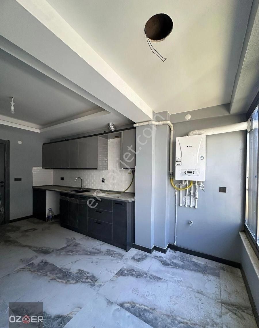 Öz-er Gayrimenkul'den Satılık Lüks 2+1 Daire - Görsel 2