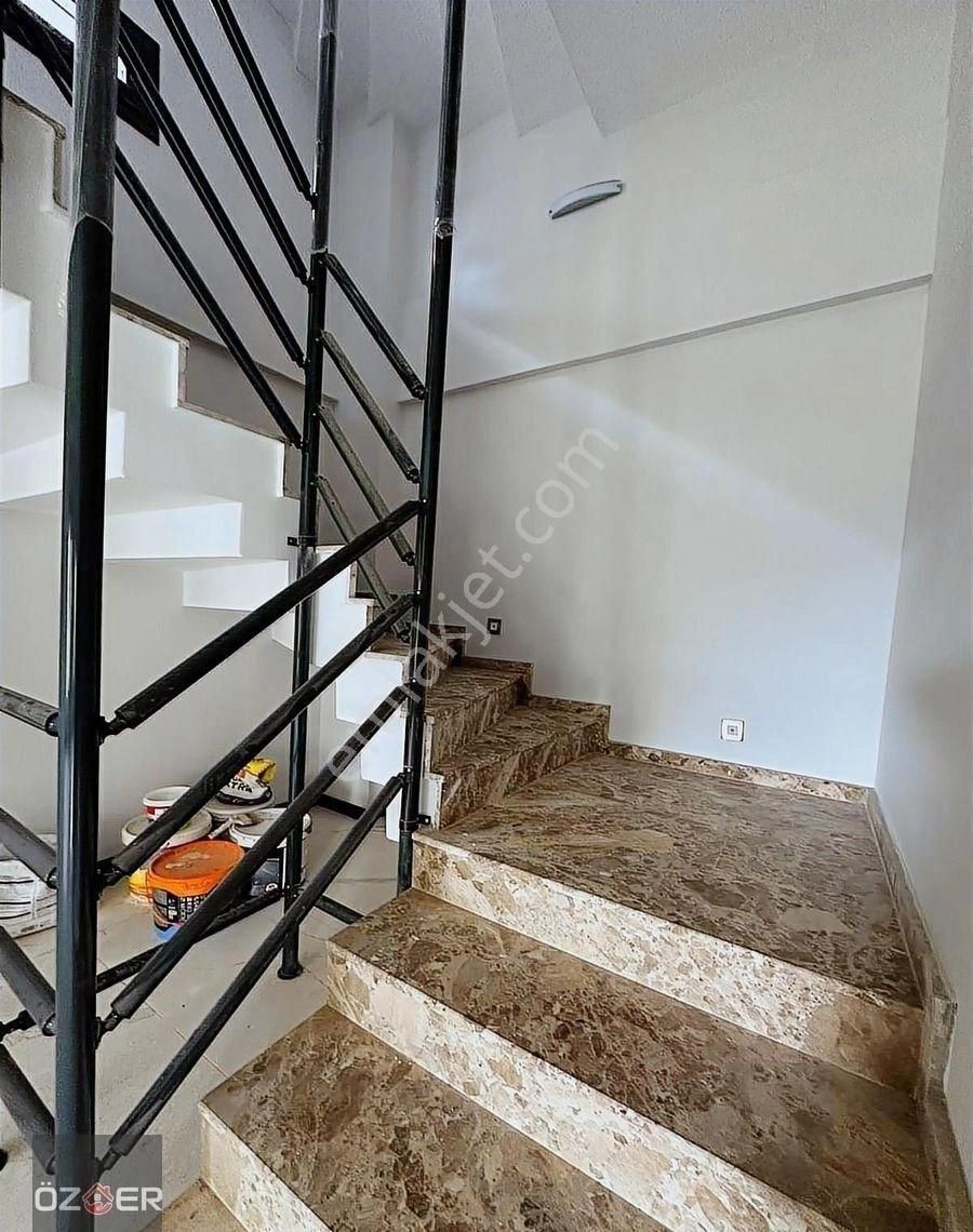 Öz-er Gayrimenkul'den Satılık Tripleks Villa - Görsel 27