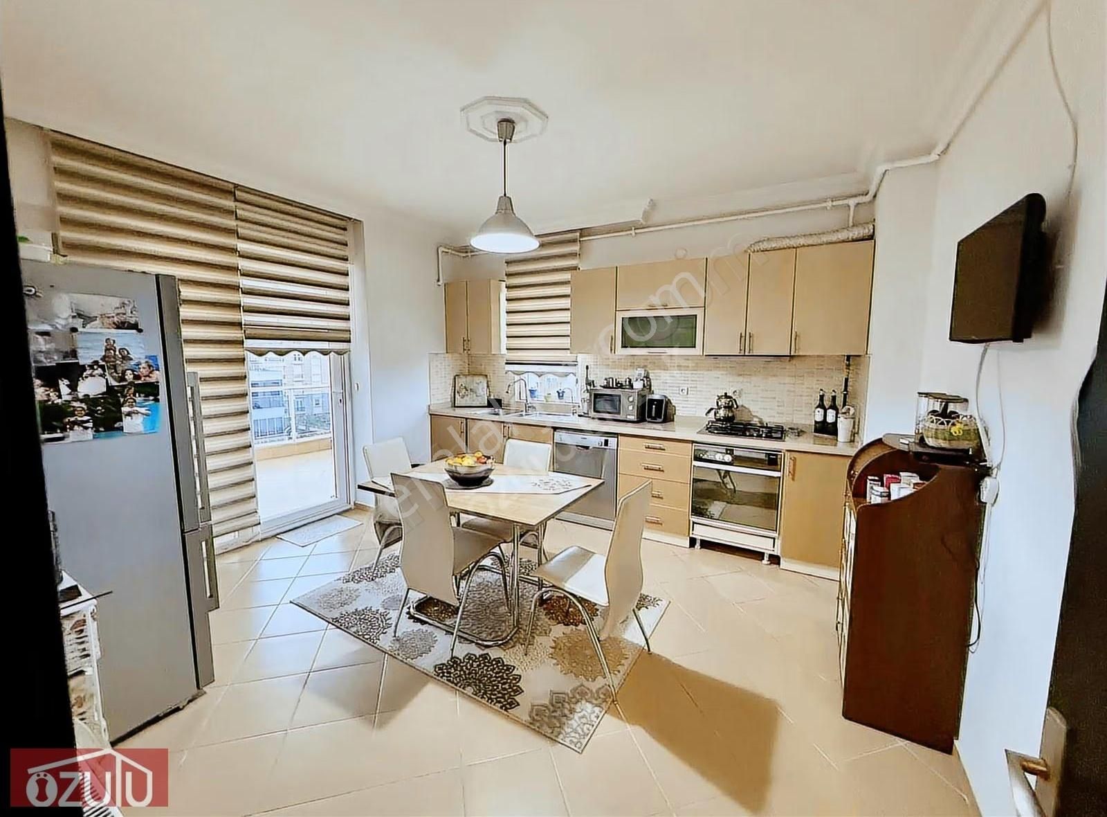 Çağlayan Yalı Cad.de Sitede Havuzlu Arakat 3+1 200 M2 Daire - Görsel 18