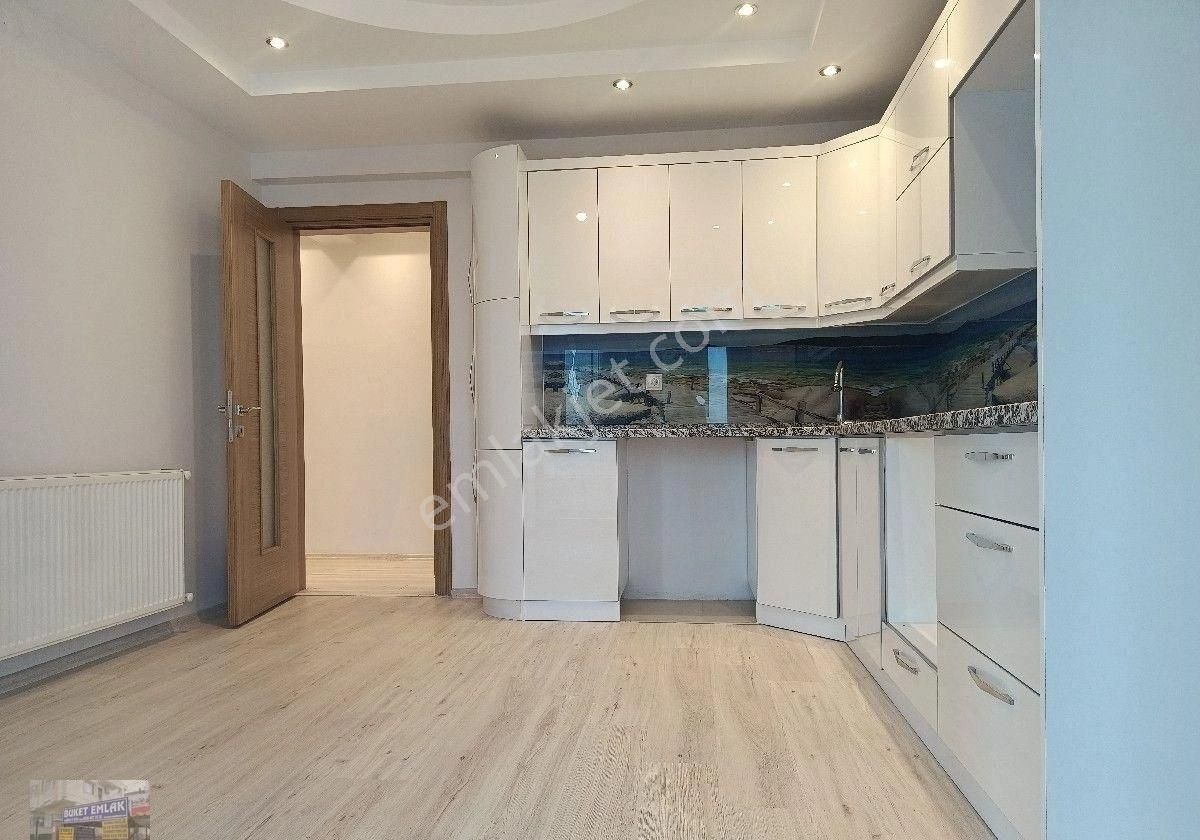 Buket Emlaktan Satılık 3+1 Daire Ara Kat Doğalgazlı Asansörlü Ebeveynli Banyolu Çift Balkonlu - Görsel 12