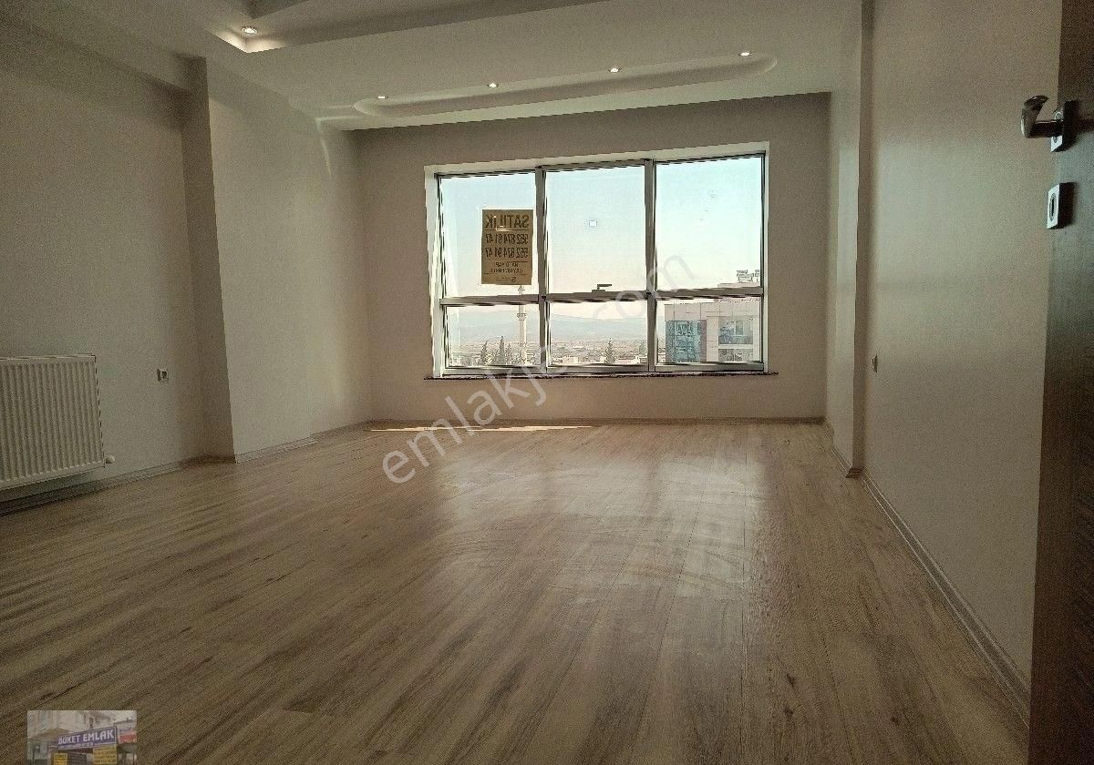 Buket Emlaktan Satılık 3+1 Daire Ara Kat Doğalgazlı Asansörlü Ebeveynli Banyolu Çift Balkonlu - Görsel 20