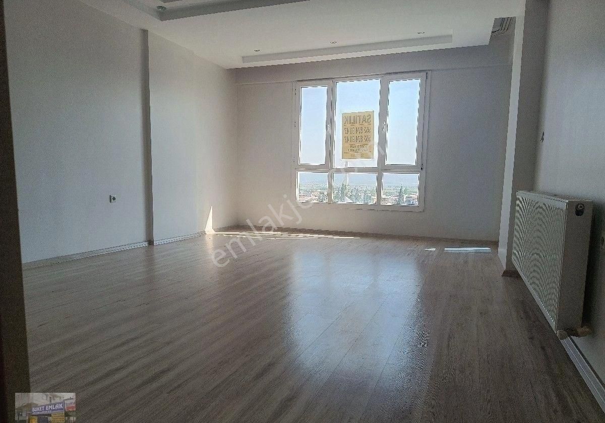 Buket Emlaktan Satılık 3+1 Daire Ara Kat Doğalgazlı Asansörlü Ebeveynli Banyolu Çift Balkonlu - Görsel 23