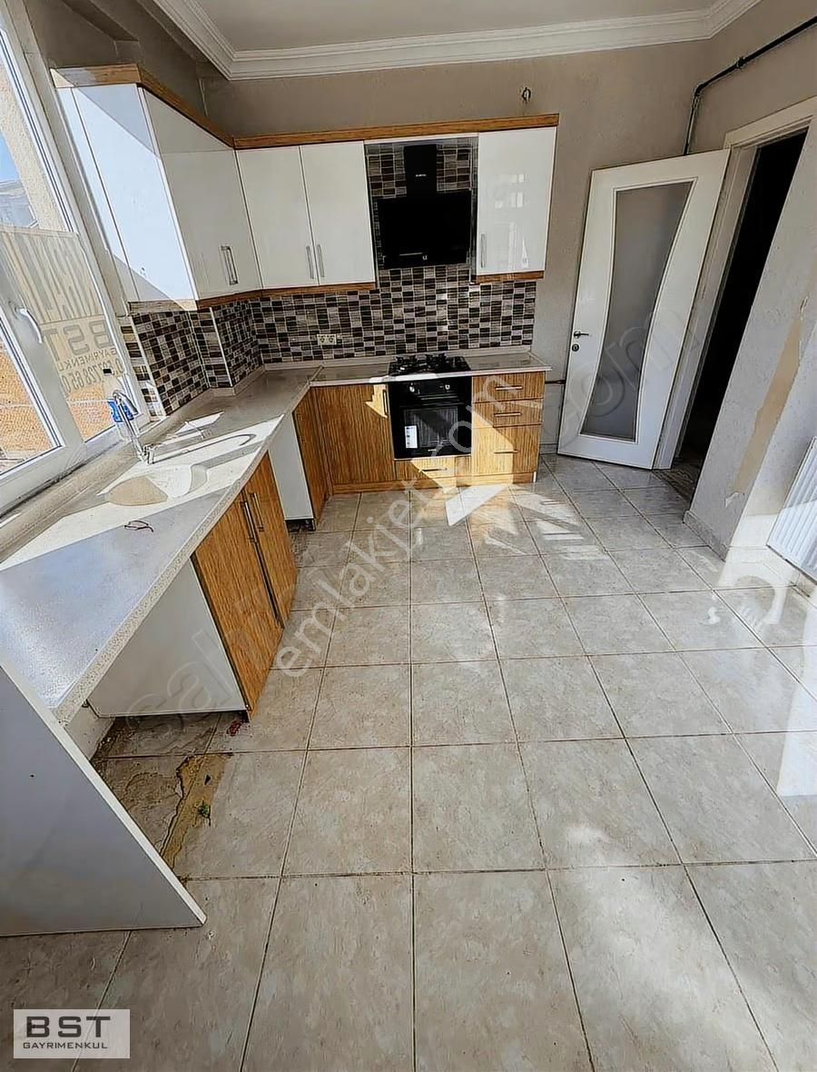 Akifpaşa(keçeciler) Mh Kiralık 3+1 Daire - Görsel 5