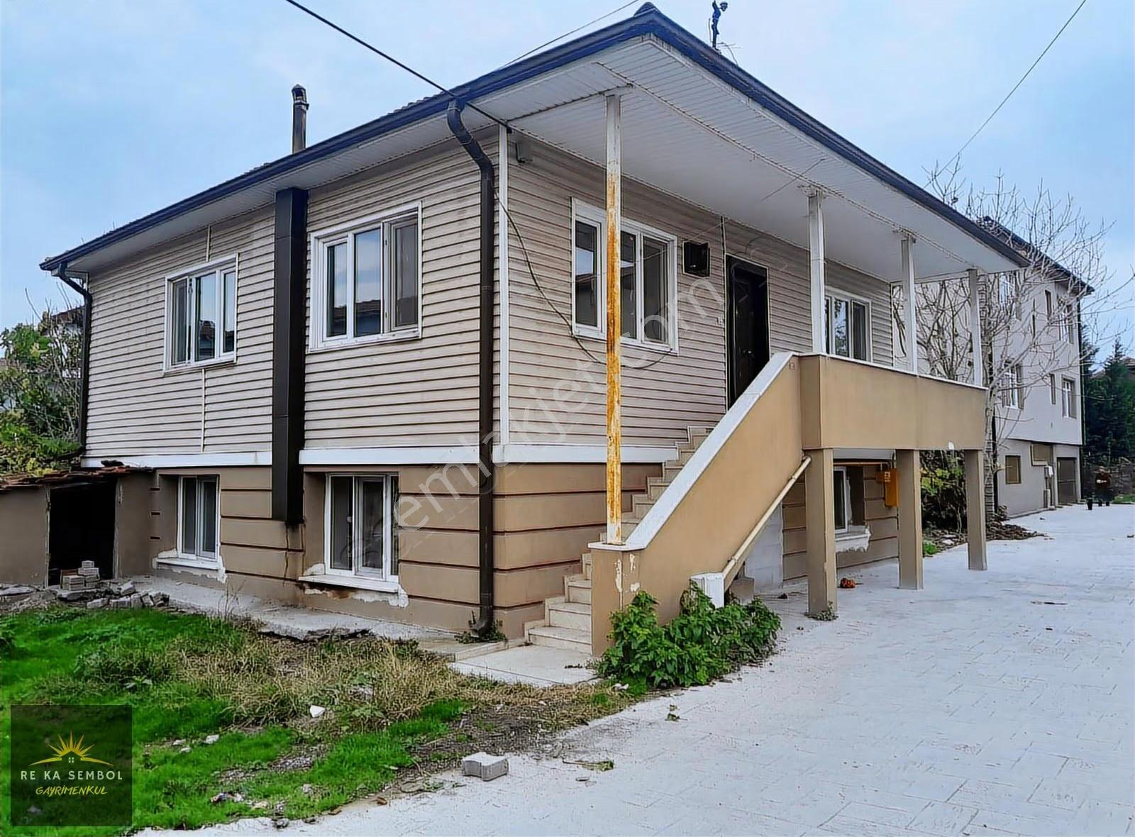 Sakarya/adapazarı/istiklal Mahallesi Satılık Müstakil Dublex Ev
