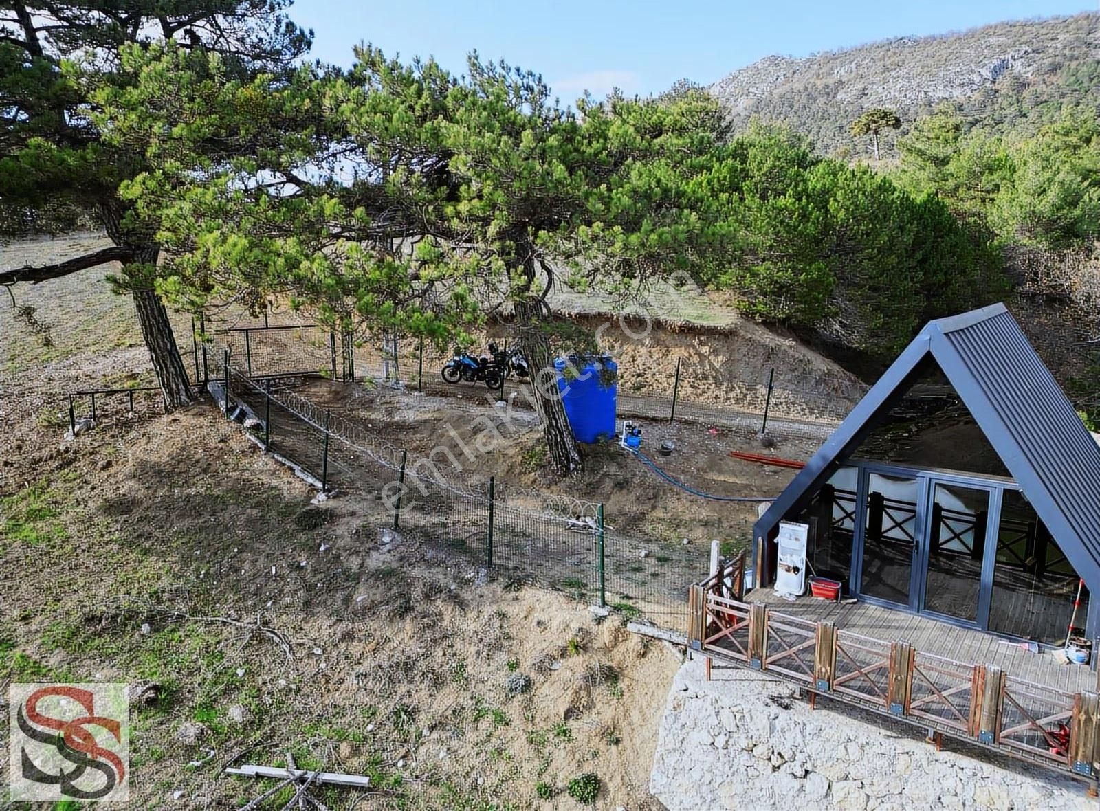 Geyve Çine Göl Manzaralı 4.337 M² Tarla + Havuzlu Bungalov - Görsel 28