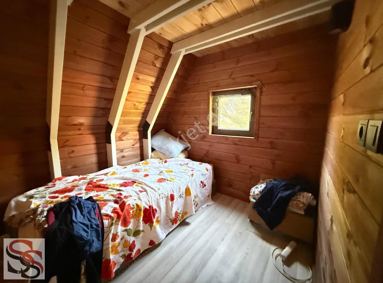 Geyve Çine Göl Manzaralı 4.337 M² Tarla + Havuzlu Bungalov - Görsel 10