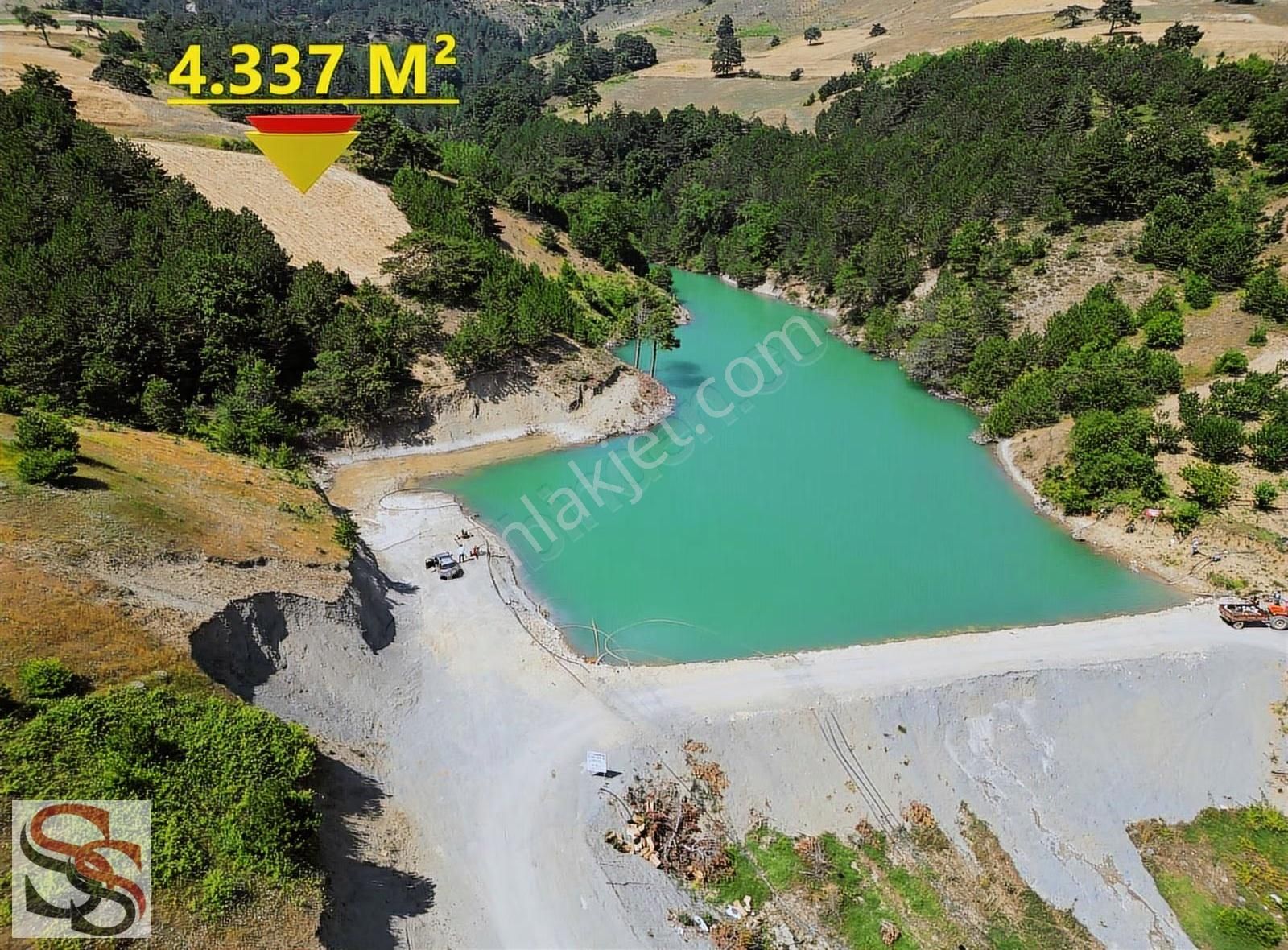 Geyve Çine Göl Manzaralı 4.337 M² Tarla + Havuzlu Bungalov - Görsel 9