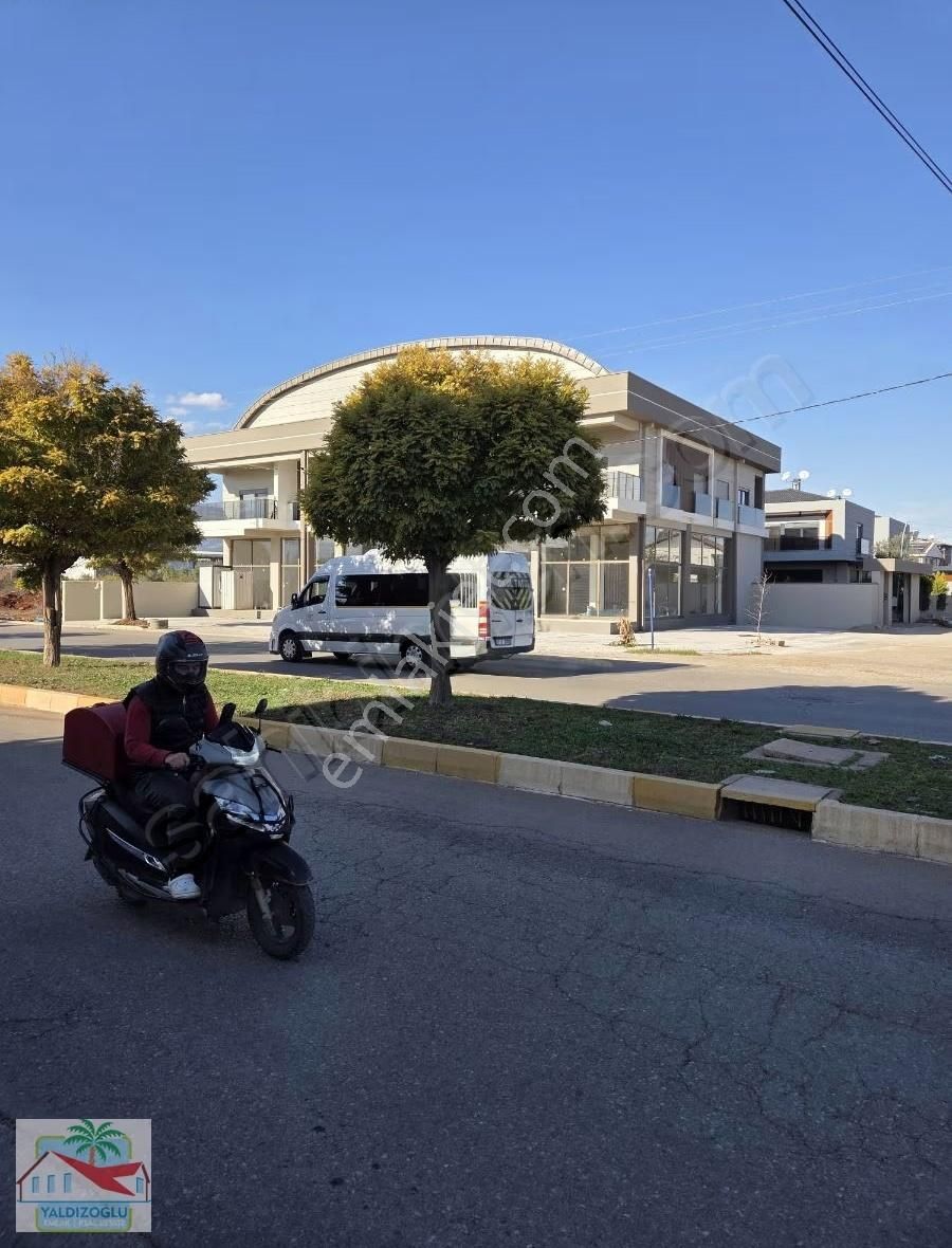 A. Menderes Cad. Kiralık Bacalı 100 M2 İşyeri - Görsel 3