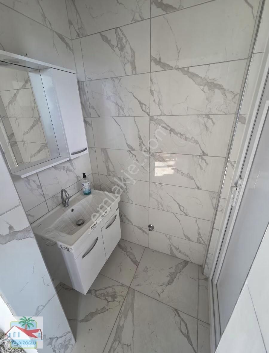 A. Menderes Cad. Kiralık Bacalı 100 M2 İşyeri - Görsel 10