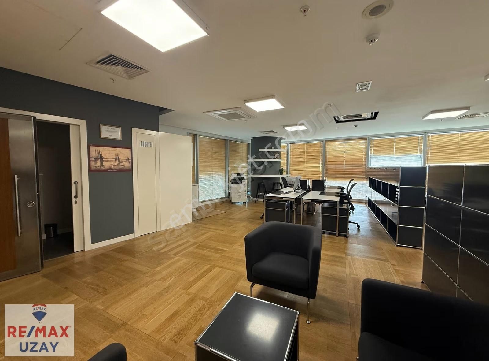 Mall Of İstanbul Ofis Plazada Prestijli 1+0 Satılık Ofis - Görsel 8