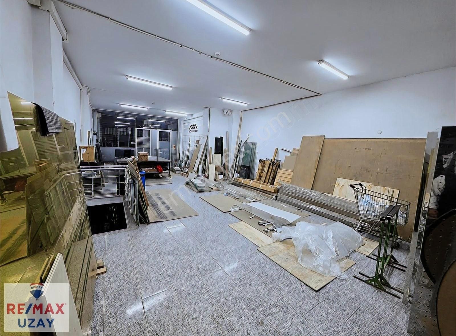 Uğurmumcu Mah. 1450 M² Rampalı Komple Kiralık İş Yeri - Görsel 17