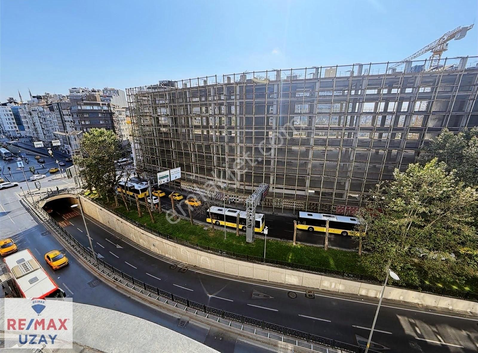 Lüks Eşyalı 1+0 Kiralık Daireler - İstanbul Divan Otel Yanı