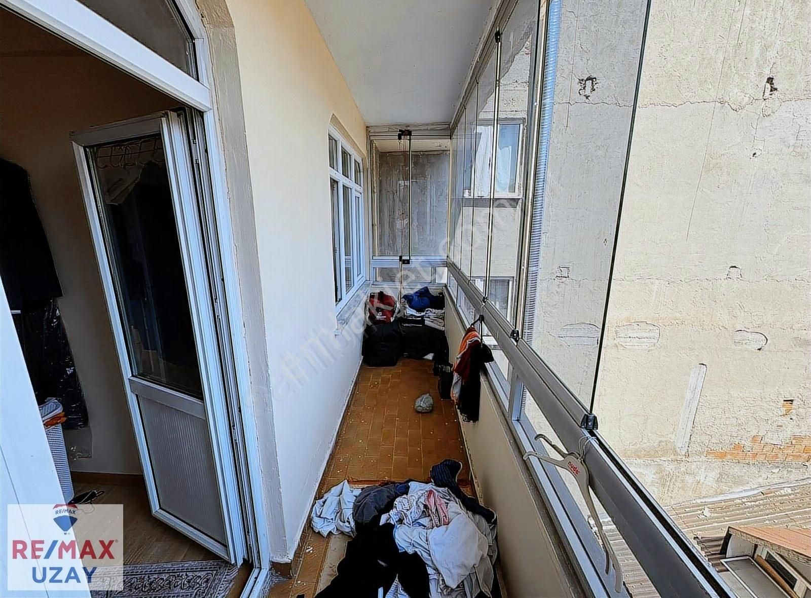 Küçükçekmece'de Satılık 2+1 Daire - Görsel 18