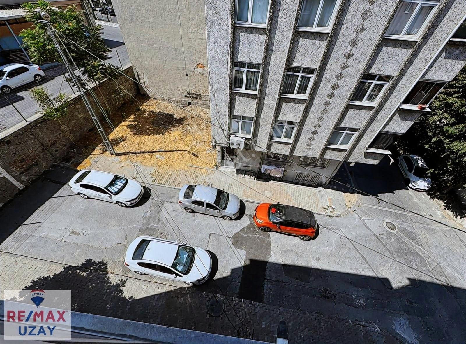 Küçükçekmece'de Satılık 2+1 Daire - Görsel 8