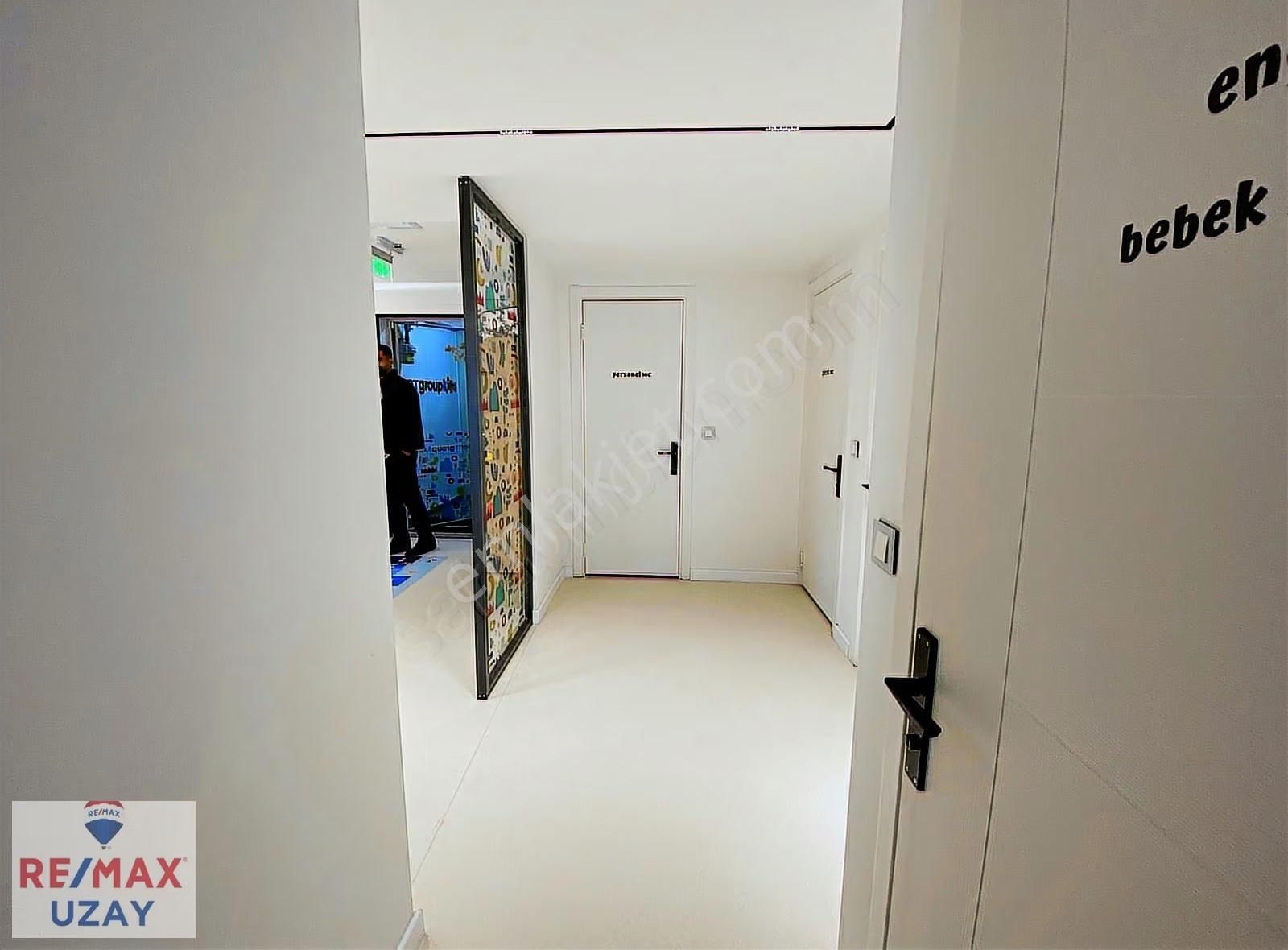 Hastaneler Bölgesi Köşe Konum Prestijli Plaza Kurumsal Kiracılı - Görsel 29