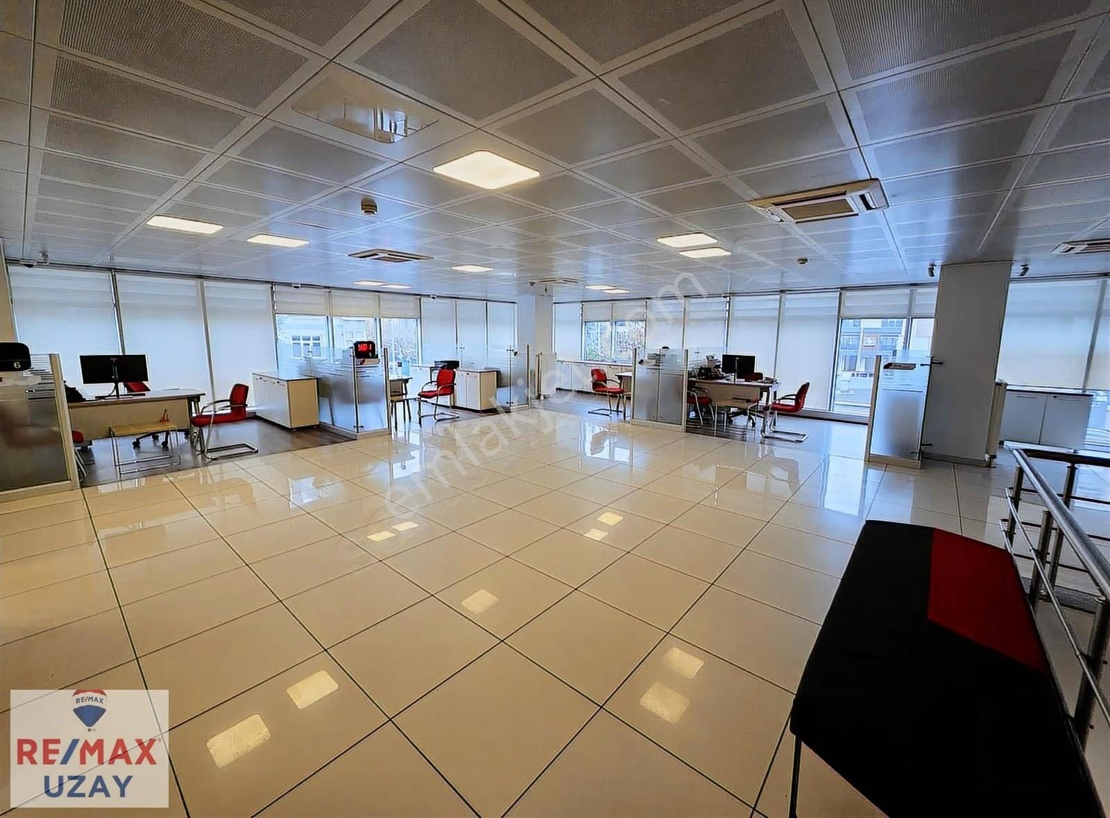 Hastaneler Bölgesi Köşe Konum Prestijli Plaza Kurumsal Kiracılı - Görsel 4