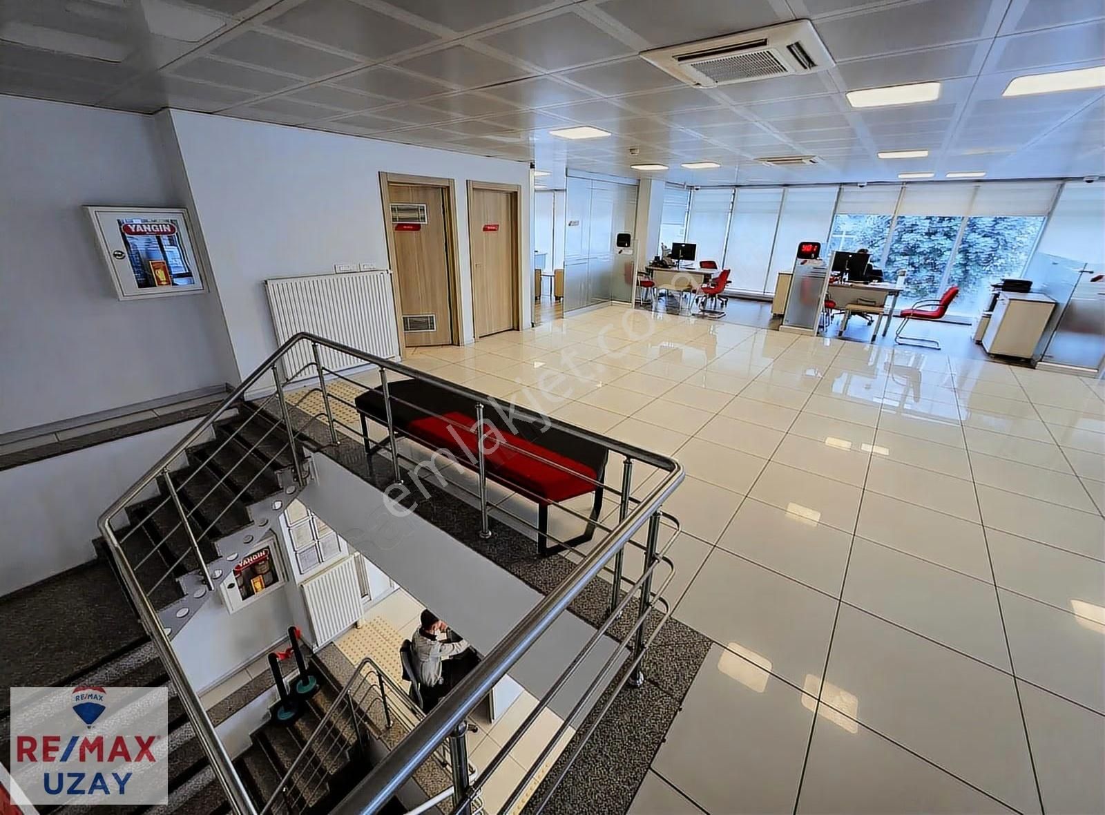 Hastaneler Bölgesi Köşe Konum Prestijli Plaza Kurumsal Kiracılı - Görsel 16