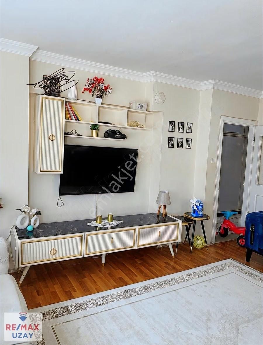 Gazi Caddesi Dibinde 2+1 Doğru Fiyatlı Yatırımlık Daire