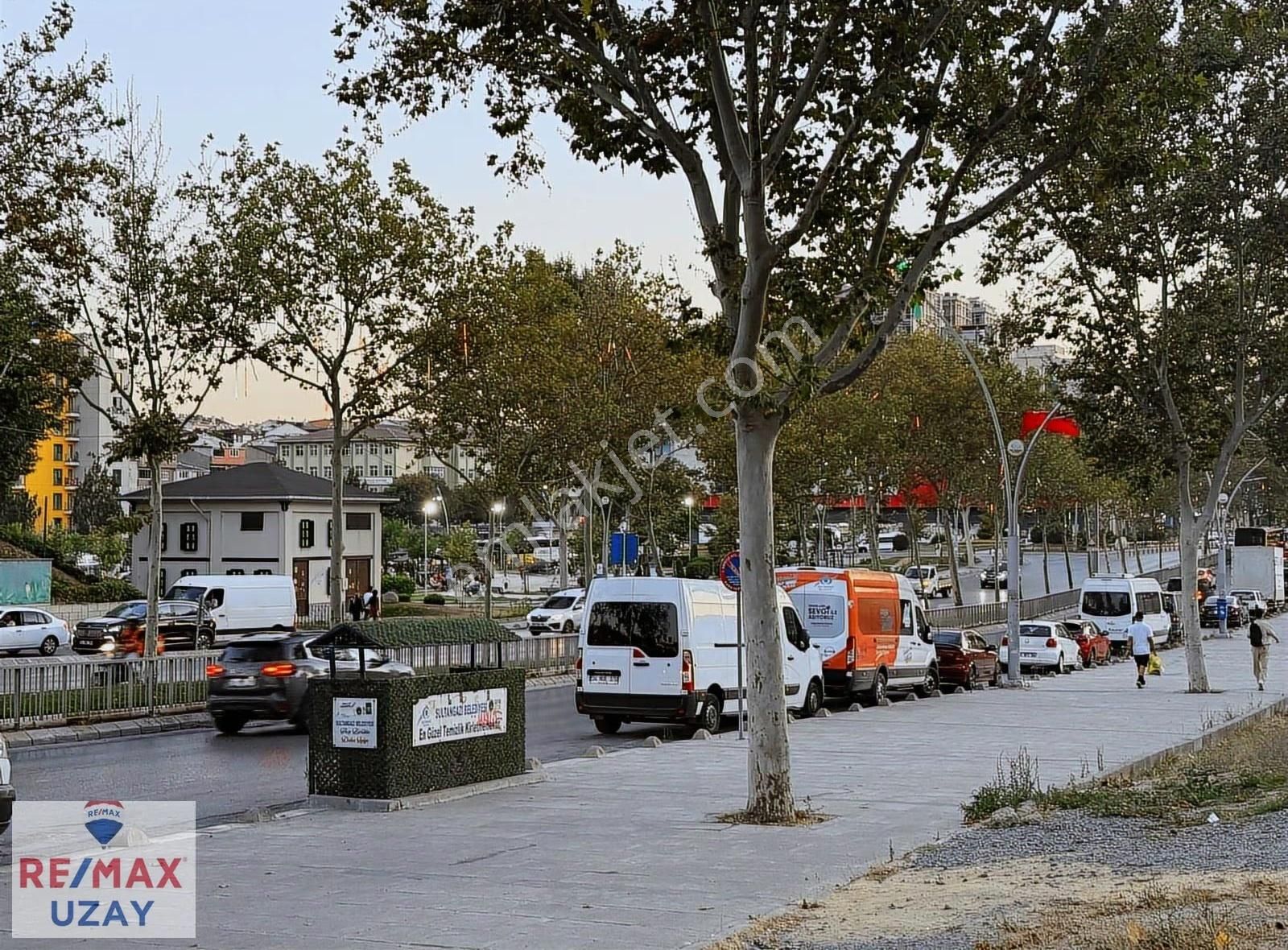 Sultangazi Belediye Karşısında Cadde Üzeri Kiralık Dükkanlar - Görsel 18