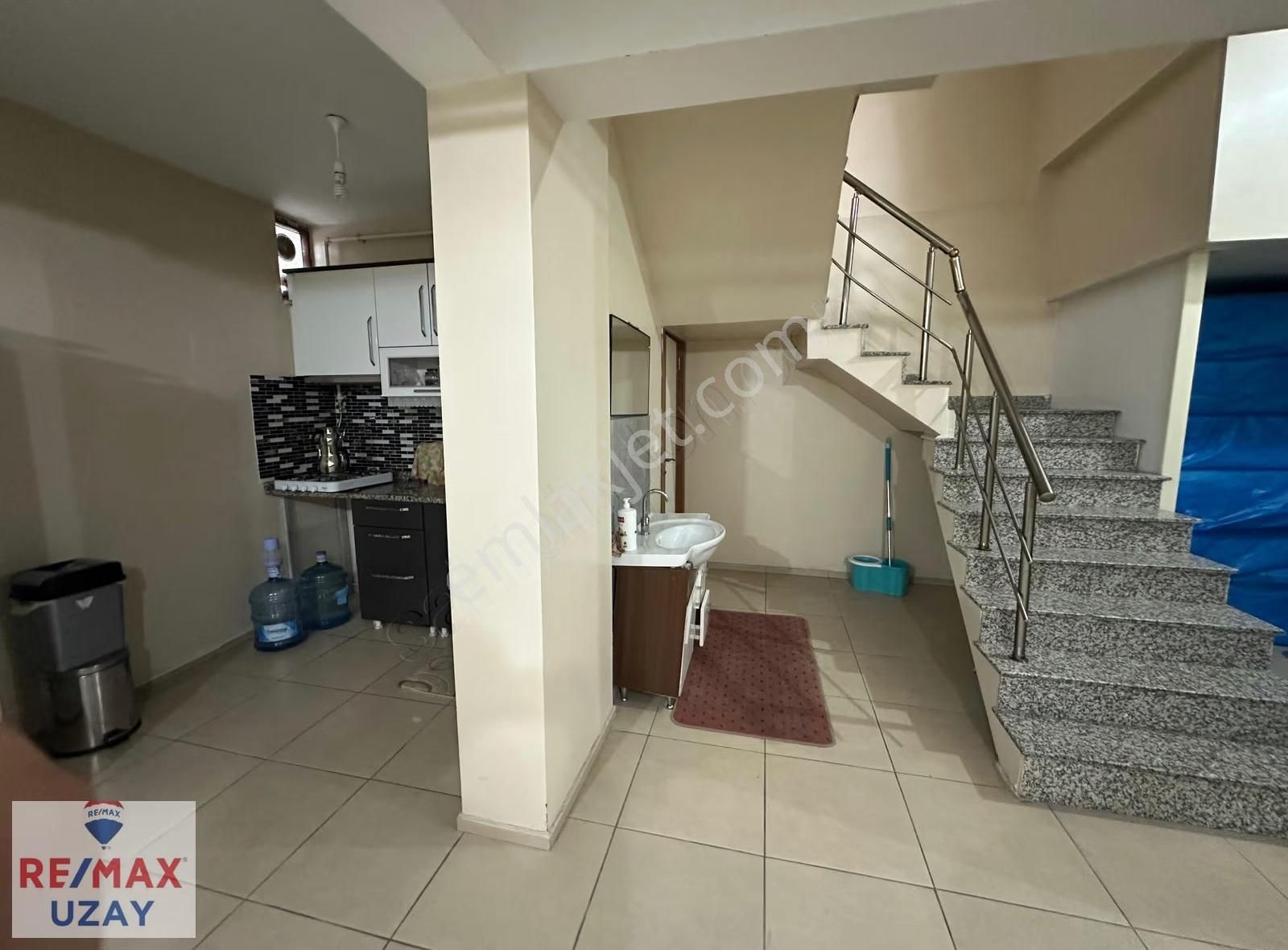 Aliya İzzet Begoviç Caddesinde 170 M² Geniş Kiralık Dükkan - Görsel 7